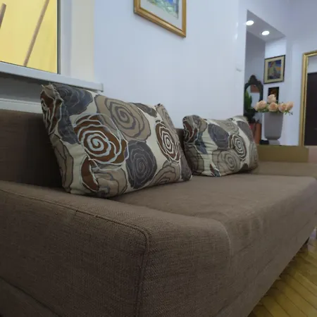 Suvenir Chic, A Fusion Of Modern, Elegance And Harmony