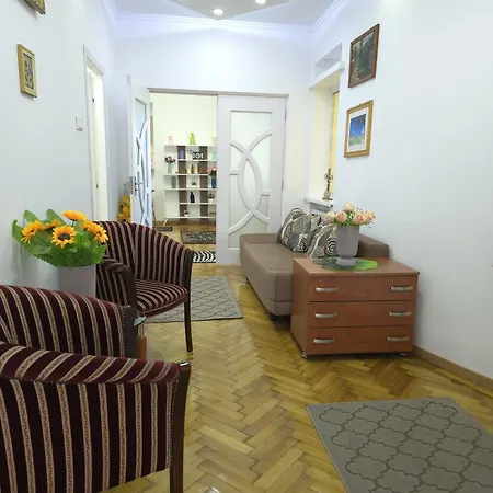 Suvenir Chic, A Fusion Of Modern, Elegance And Harmony Bucharest