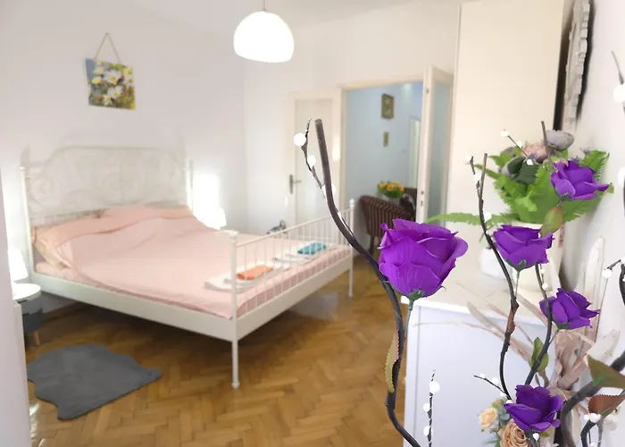 Suvenir Chic, A Fusion Of Modern, Elegance And Harmony *