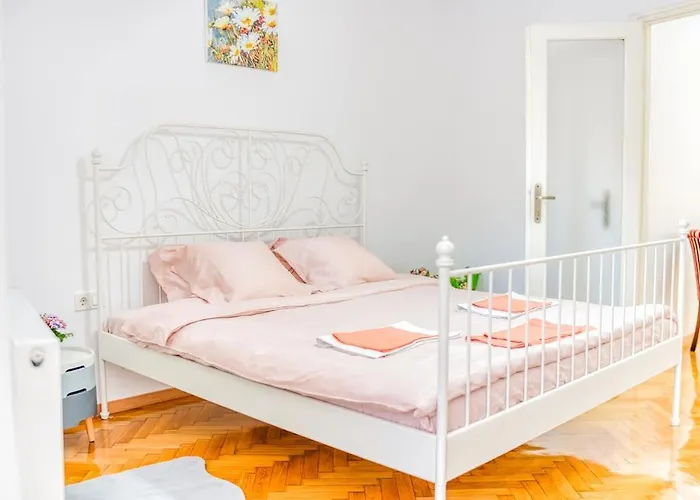Apartment Suvenir Chic, A Fusion Of Modern, Elegance And Harmony