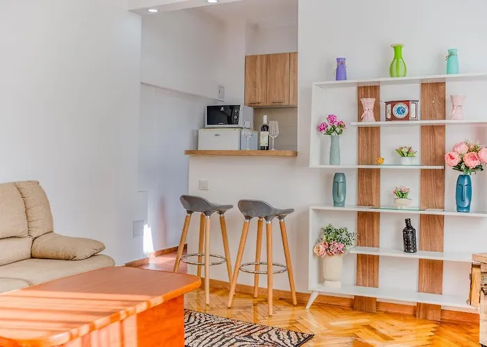 Suvenir Chic, A Fusion Of Modern, Elegance And Harmony Apartment *