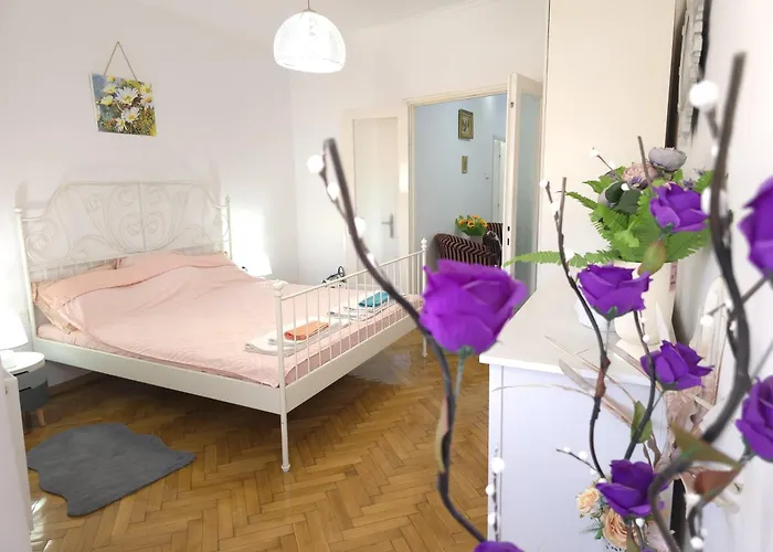Daire Suvenir Chic, A Fusion Of Modern, Elegance And Harmony Bükreş