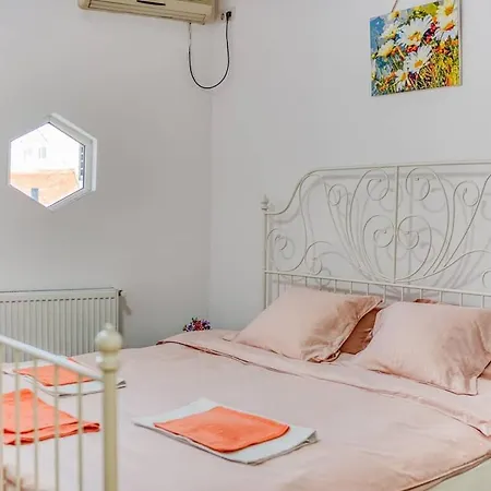 Suvenir Chic, A Fusion Of Modern, Elegance And Harmony דירה בוקרשט