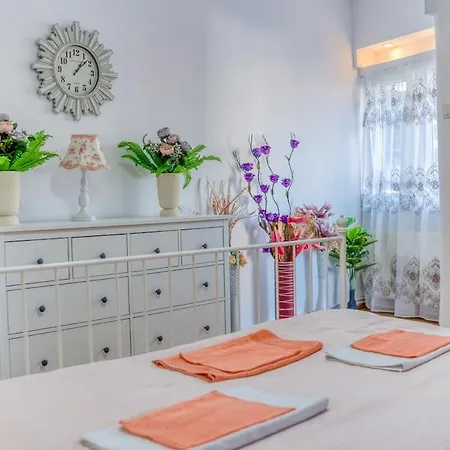 Suvenir Chic, A Fusion Of Modern, Elegance And Harmony * Bucarest