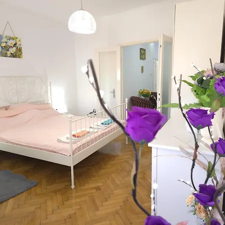 Apartamento Suvenir Chic, A Fusion Of Modern, Elegance And Harmony Bucarest