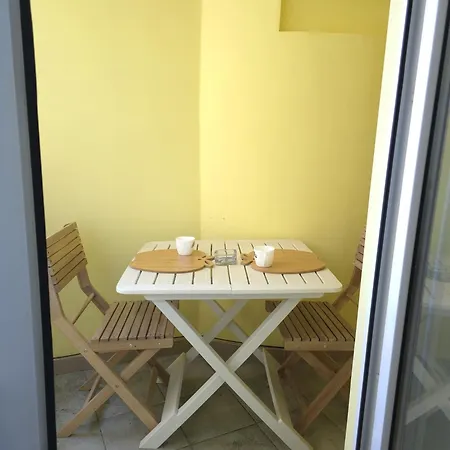 Apartamento Suvenir Chic, A Fusion Of Modern, Elegance And Harmony